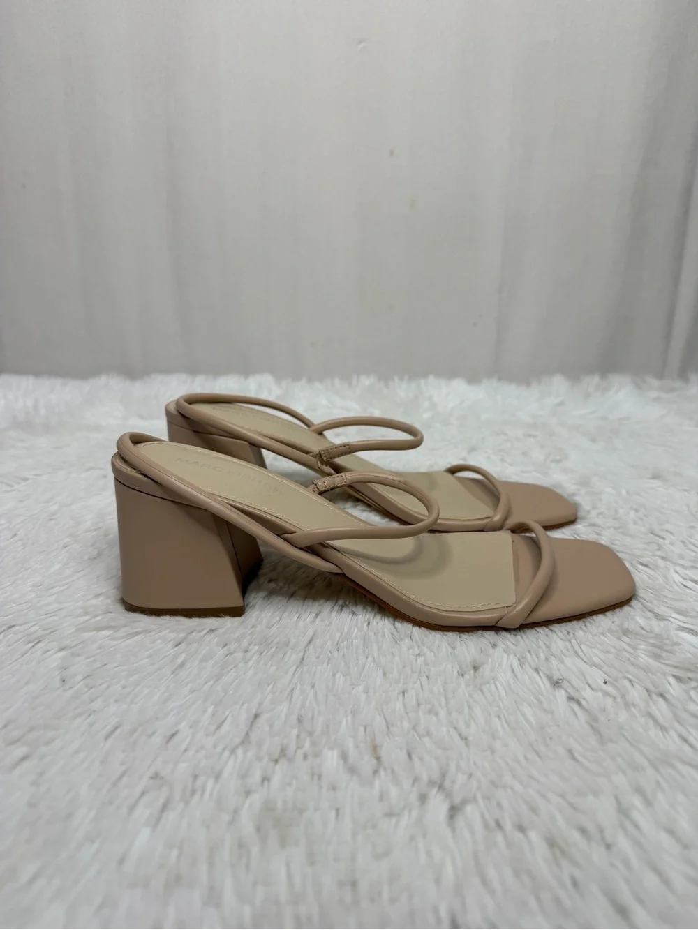 MARC FISHER / Galvin tan nude beige strappy block heeled sandals / 7.5